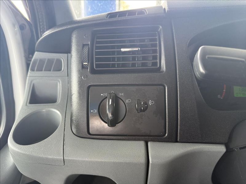 Ford Transit 2,2   TDCi,1.MAJ,MINIBUS,TAŽNÉ - fotka 11 z 23