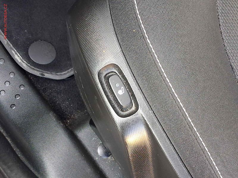 Smart Fortwo (2017) 1.0i, Passion, AC - fotka 11 z 16