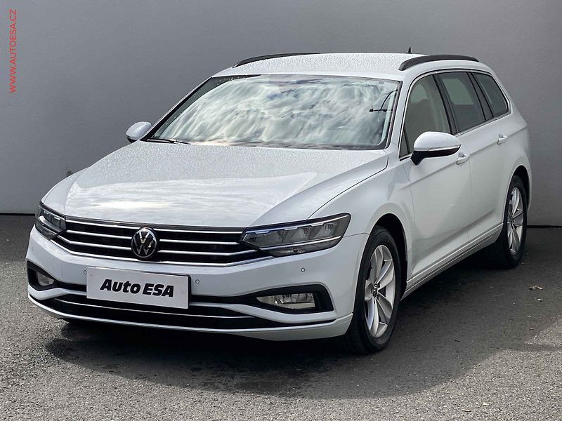 Volkswagen Passat (2023) 2.0 TDi, Business, DSG, LED - fotka 3 z 19