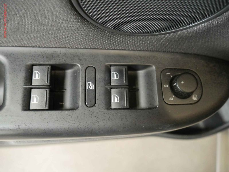 Volkswagen Golf Plus (2012) 1.4TSi, 1.maj, navi, autoAC - fotka 18 z 20