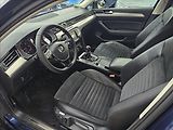 Volkswagen Passat B8 2,0 TDi 110KW Highline - náhled 11