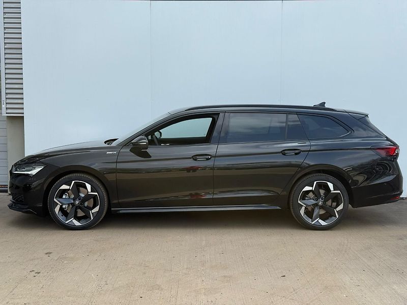 Škoda Superb Sportline 2,0 TDI 142 kW DSG 4 - fotka 3 z 28
