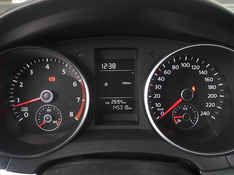 Volkswagen Golf (2011) 1.2 TSI, Serv.kniha - fotka 9 z 12