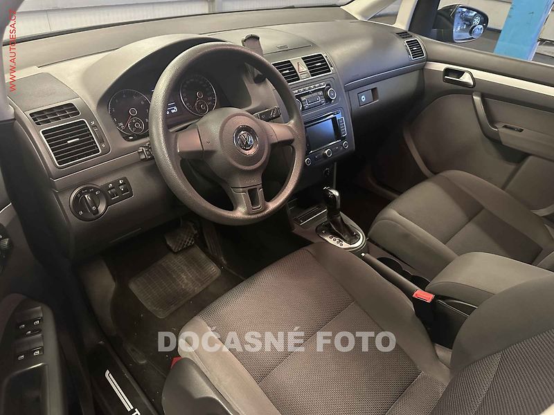 Volkswagen Touran (2011) 1.4 TSi, Trendline, AT - fotka 3 z 3