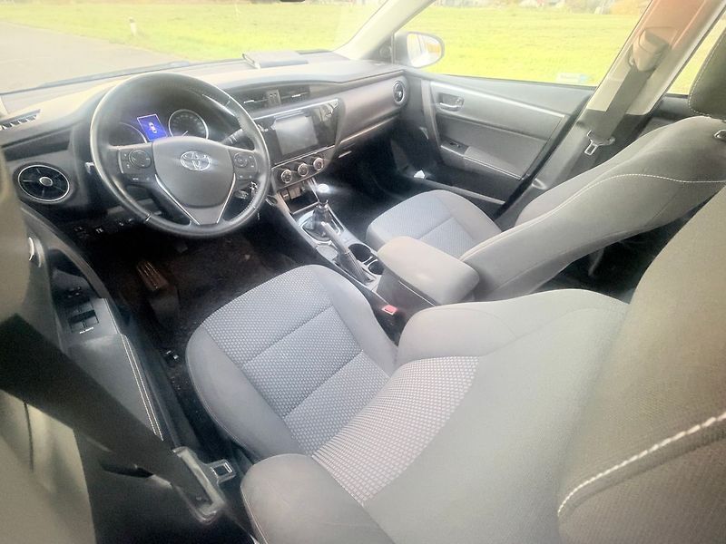 Toyota Corolla 1,6 97 kW-BENZIN  24 050 KM , - fotka 9 z 12