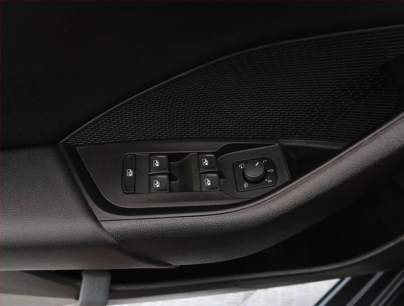 Škoda Octavia (2022) 1.5 TSI, Automat, Serv.kniha - fotka 29 z 29