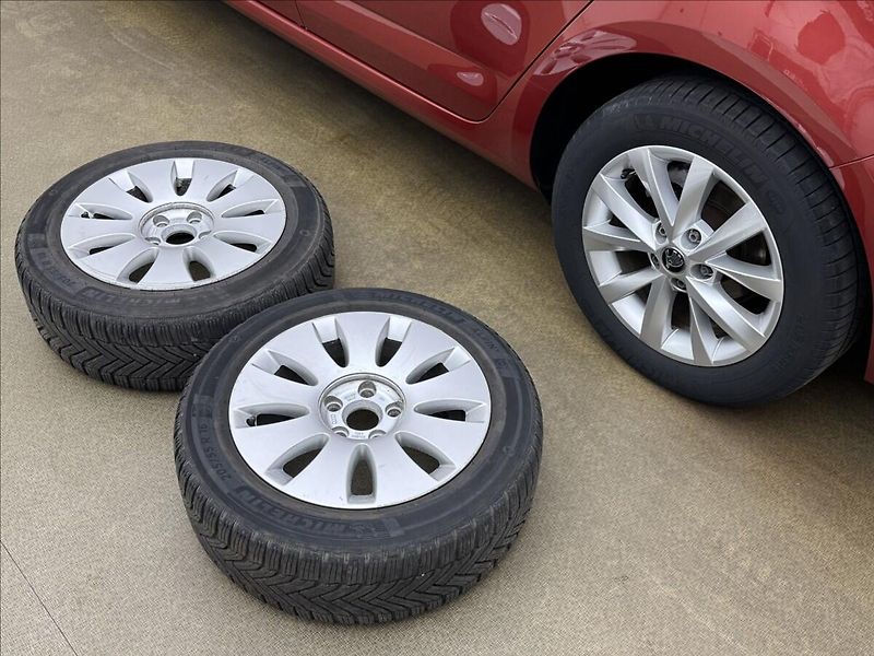 Škoda Octavia 1,4 DSG LED CANTON KŮŽE NAVI - fotka 41 z 44