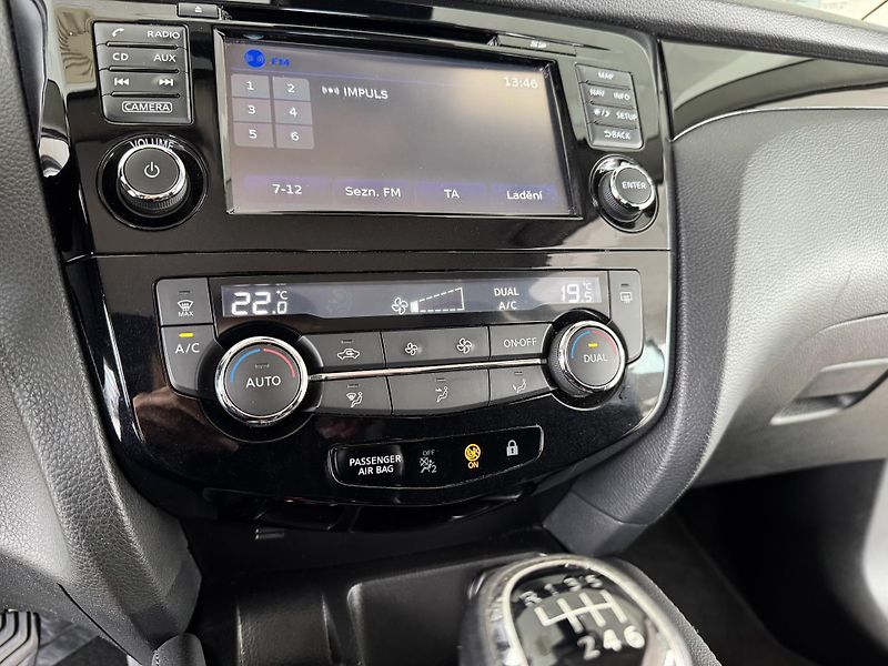 Nissan Qashqai 1,2DIG-T*Navi*Kamera*PDC*Tažné - fotka 20 z 34