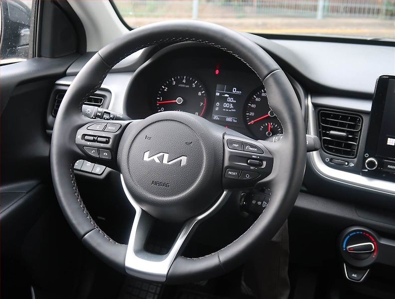 Kia Stonic (2023) 1.2 DPI, ČR,1.maj, Serv.kniha - fotka 19 z 19