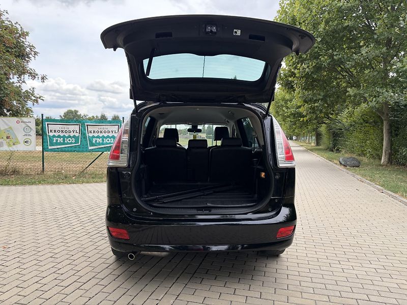Mazda 5 2.0 Top - fotka 18 z 29