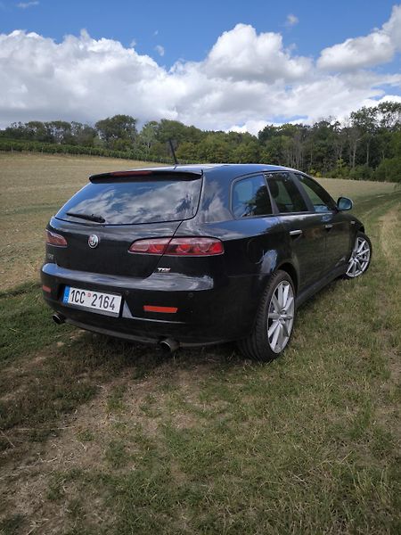 Alfa Romeo 159 (2012) Alfa Romeo 159 Sportwagon 1.75 - fotka 3 z 8