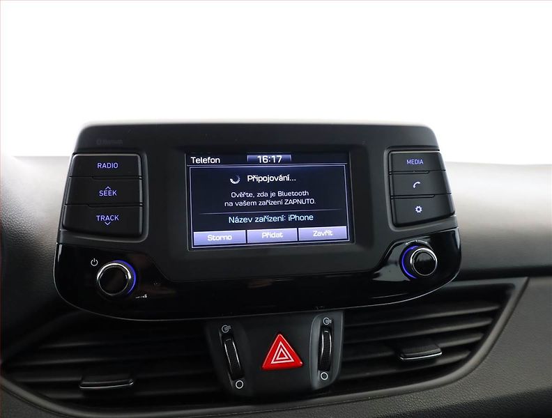 Hyundai i30 (2018) 1.4 T-GDI, ČR,1.maj - fotka 12 z 18