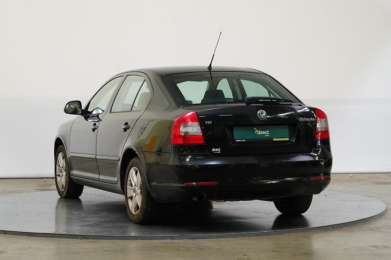 Škoda Octavia - fotka 7 z 23