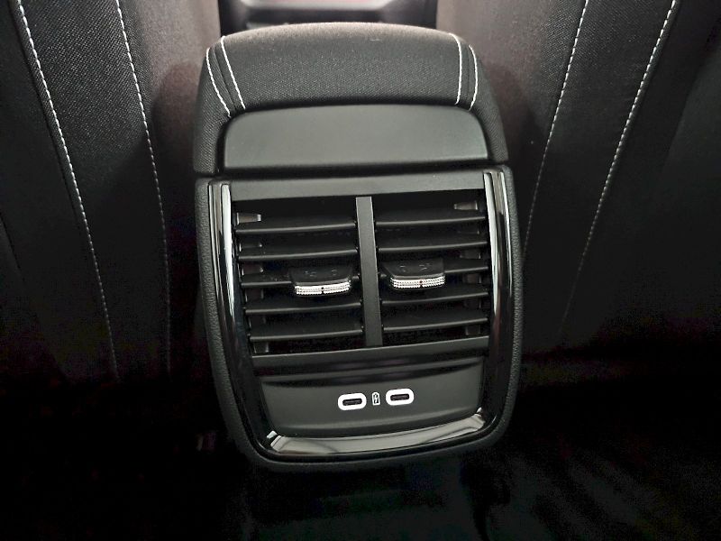 Škoda Kamiq (2024) 1.0TSi 85kW DSG MONTE CARLO TA - fotka 26 z 29