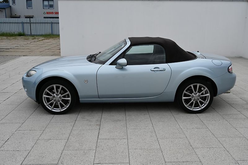 Mazda MX-5 1.8 93KW Niseko 3/2009 - fotka 8 z 26
