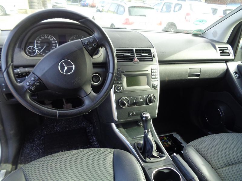 Mercedes-Benz Třídy A 2,0 CDI - fotka 10 z 13