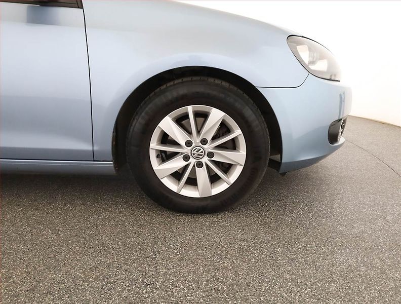 Volkswagen Golf (2012) 1.4 TSI, Park. senzory - fotka 12 z 17