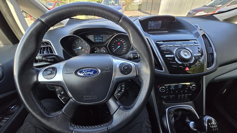 Ford Grand C-MAX 1.6 16V TITANIUM 7MÍSTNÝ  - fotka 34 z 42