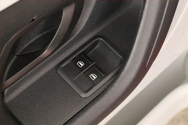 Škoda Fabia (2010) Ambiente 1.2 TSI, po STK - fotka 9 z 14