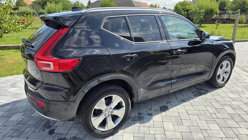 Volvo XC40 (2019) 140kW, AUT, 1. majitel, ČR - fotka 3 z 27