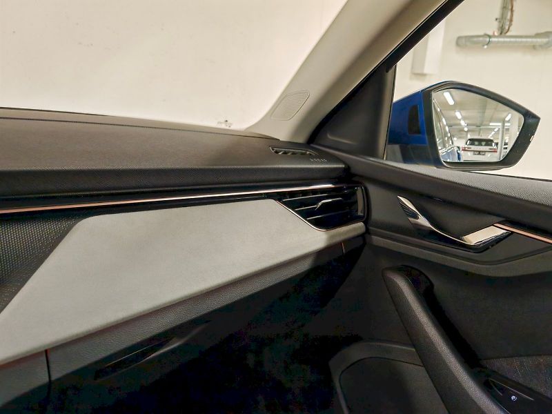 Škoda Scala (2025) 1.0 TSI 85 kW DSG Top Selectio - fotka 6 z 29