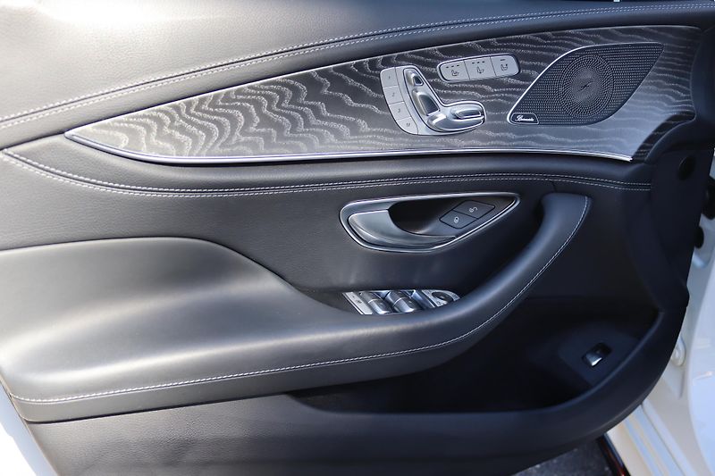 Mercedes-Benz AMG GT 53 4MATIC+ 4D 320kW DPH - fotka 19 z 49