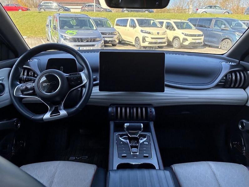 BYD ATTO 3 (2022) Design*př.ventil. sedačky*360° - fotka 12 z 23