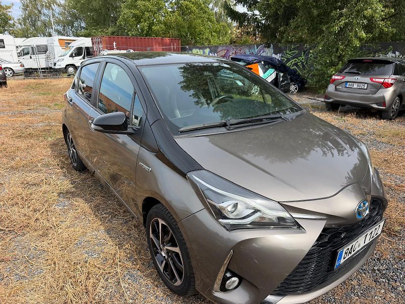 Toyota Yaris (2019) 1.5 Hybrid Select - fotka 4 z 9