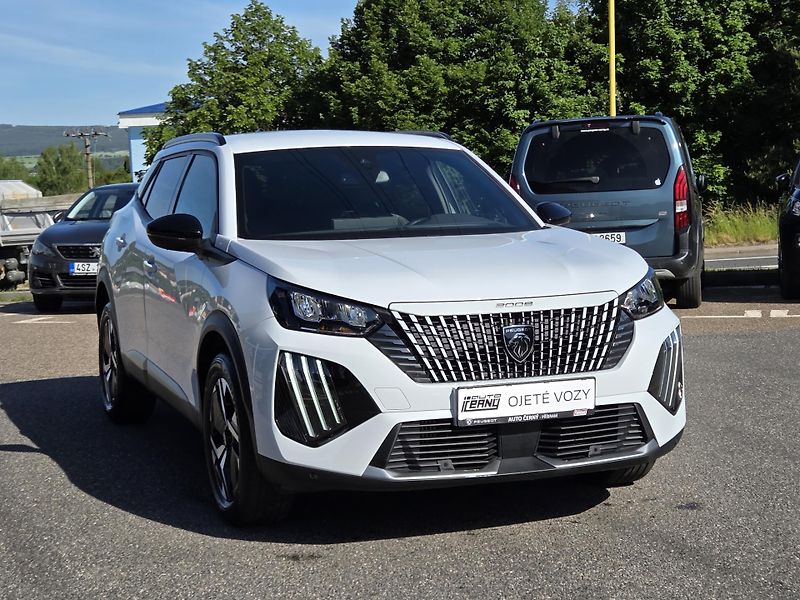 Peugeot 2008 (2025) 1.2 PT 100 ALLURE MAN6 - fotka 7 z 28