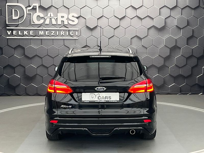 Ford Focus 2.0 TDCi 110kW SPORT - fotka 3 z 63