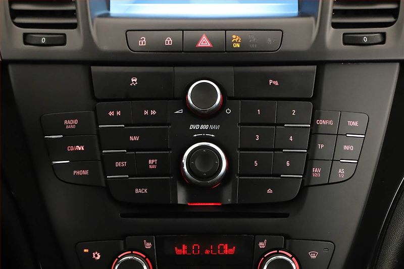 Opel Insignia (2009) 2.0 CDTI, nová STK - fotka 11 z 16