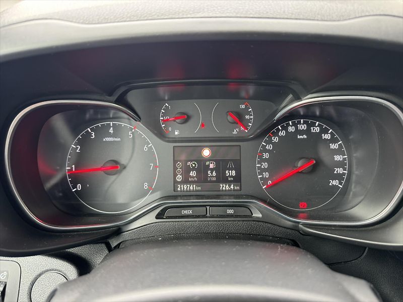 Opel Combo 1,5 TDCi, ELEGANCE, 5 míst - fotka 14 z 25