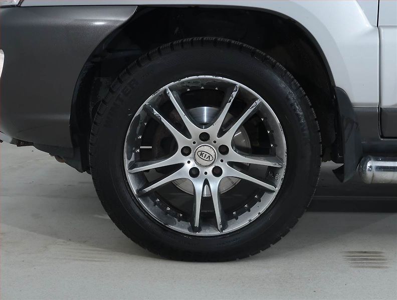 Kia Sportage (2007) 2.0 16V, LPG, 4X4, Tempomat - fotka 14 z 17