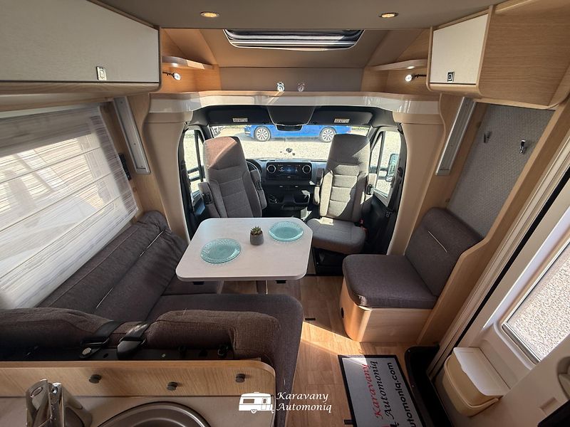 Hymer Ostatní (2019) B680 Mercedes Plná výbava,3,5t - fotka 16 z 34