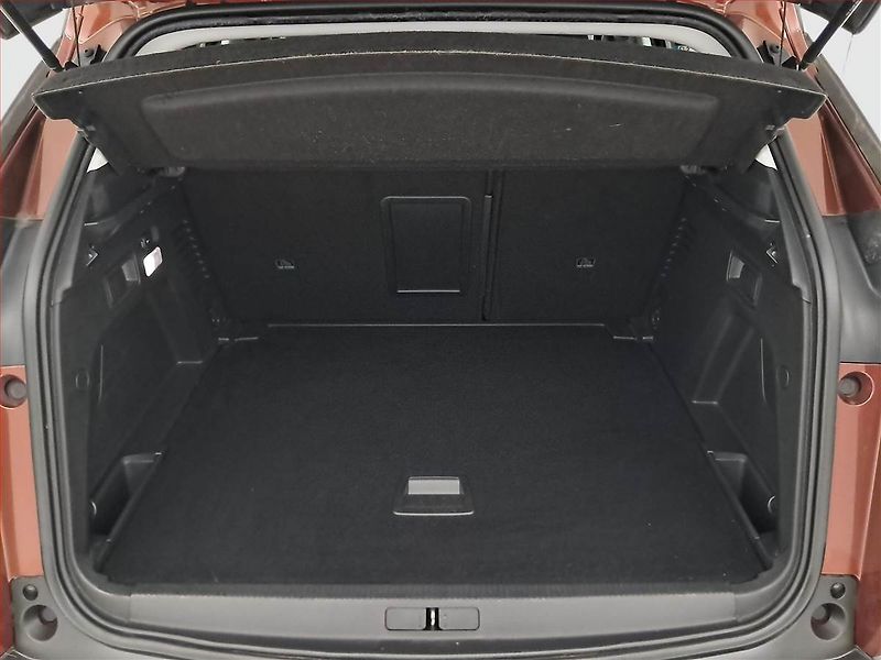 Peugeot 3008 (2017) 1.2 PureTech, Navi, Tempomat - fotka 14 z 17