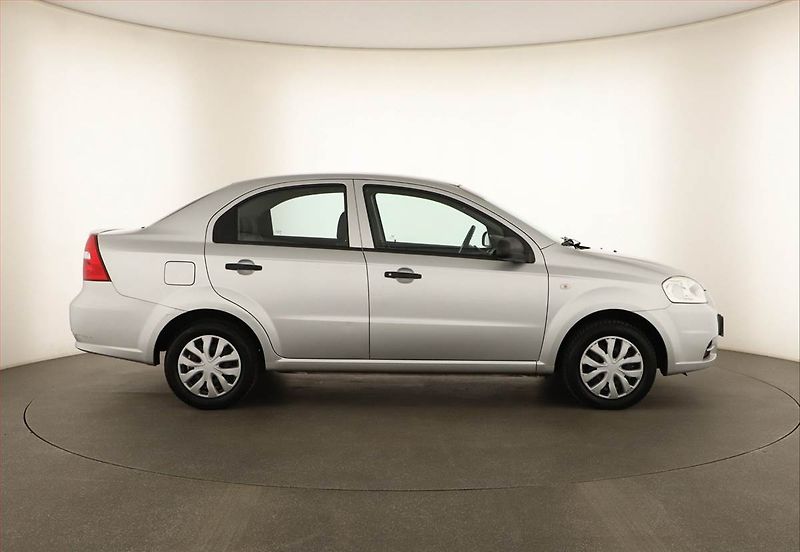 Chevrolet Aveo (2011) 1.2 i 16V, nová STK - fotka 6 z 12
