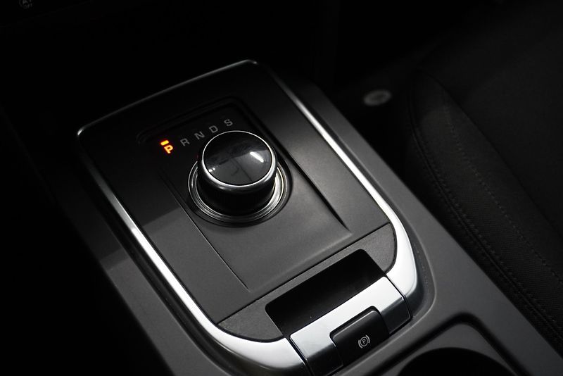 Land Rover Discovery Sport 2.0D 177kW 4x4 AUTOMAT - fotka 19 z 29