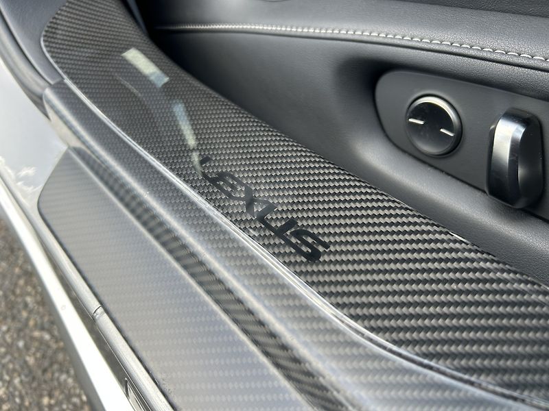 Lexus LC 500 Sport+ 5.0 V8 - fotka 29 z 34