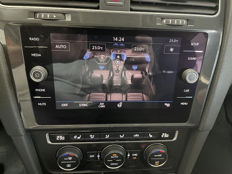 Volkswagen Golf 1.4 TSi ČR LED SERVISKA  - fotka 25 z 27