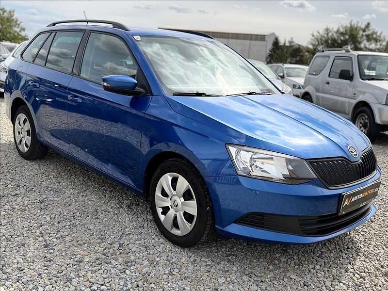 Škoda Fabia 1,0 MPI KLIMA - fotka 3 z 22