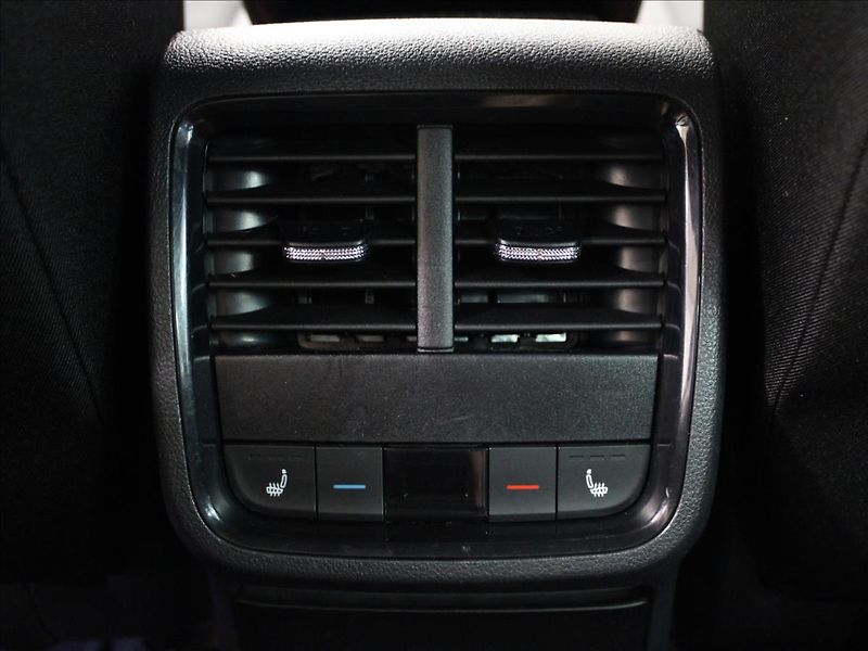Škoda Octavia 2,0 TDI RS DSG, NAVI, 1. majit - fotka 30 z 40