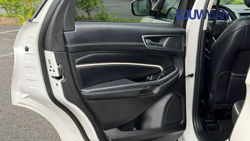 Ford Edge Vignale 2.0 TDCi AWD - fotka 24 z 30
