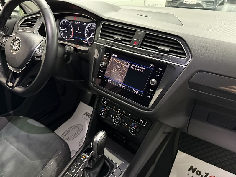 Volkswagen Tiguan 2,0   TDI 140KW HIGHLINE LED - fotka 20 z 38