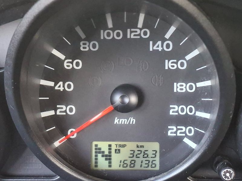 Mitsubishi Colt (2005) 1.3i 70kW AUT -KLIMATIZACE - fotka 15 z 24