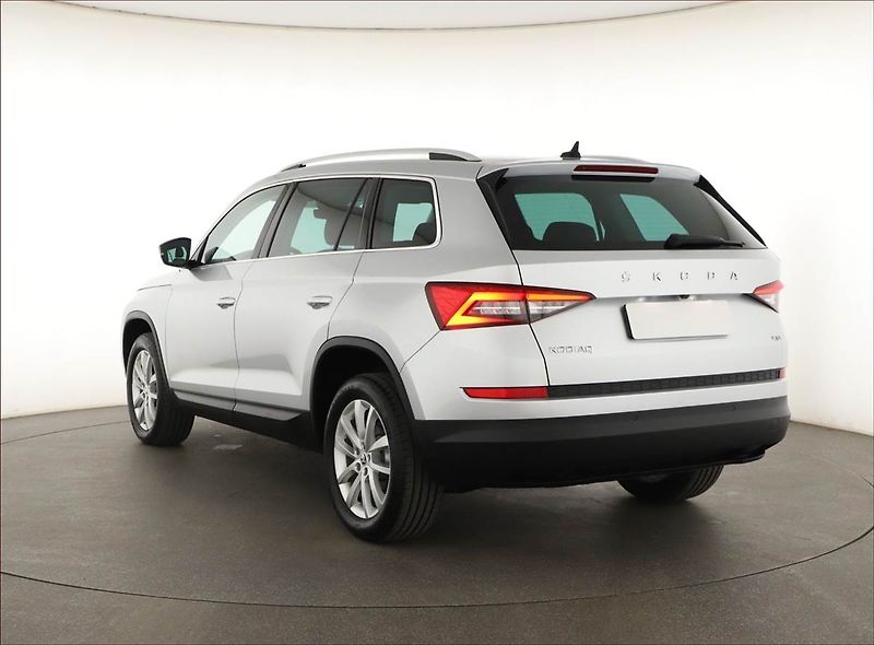Škoda Kodiaq (2021) Style 2.0 TSI - fotka 4 z 29