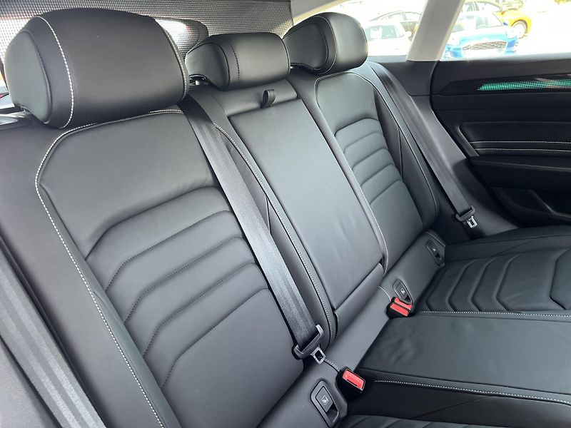 Volkswagen Arteon 2.0TDi 147kW 4x4 1.MAJ DPH - fotka 34 z 49