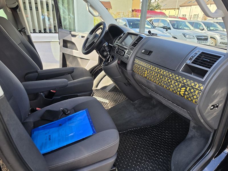 Volkswagen Multivan 2.0 TDI 7 Míst Special - fotka 12 z 22