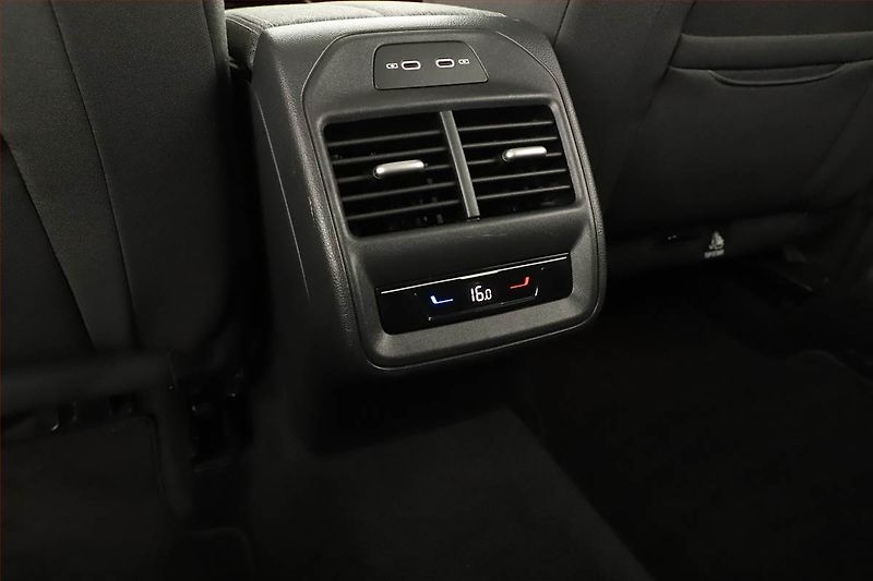 Škoda Superb (2024) Ambition 2.0 TDI - fotka 22 z 27