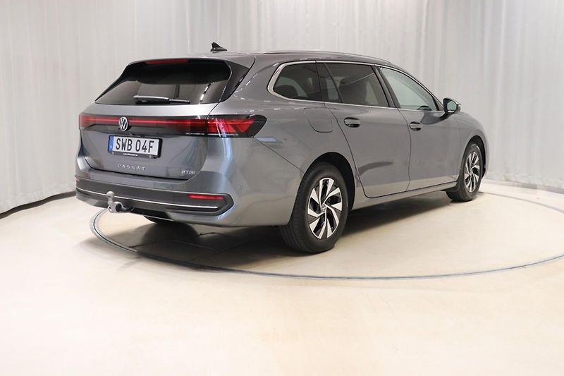 Volkswagen Passat 1.5 eTSI Kessy Webasto Tažné - fotka 4 z 12