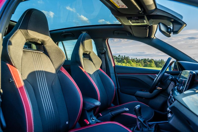 Škoda Scala (2021) Monte Carlo 1.5 TSI, TOP stav - fotka 3 z 29